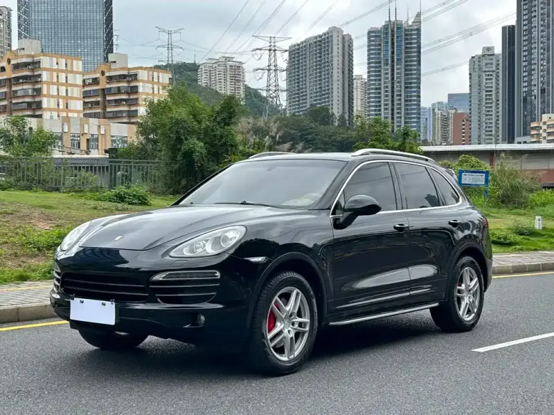 Porsche Cayenne, 2013