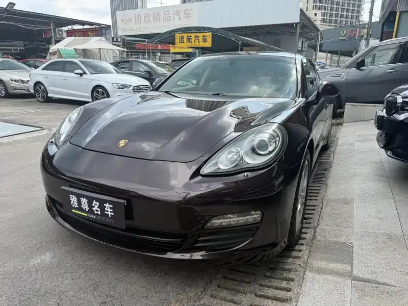 Porsche Panamera, 2013