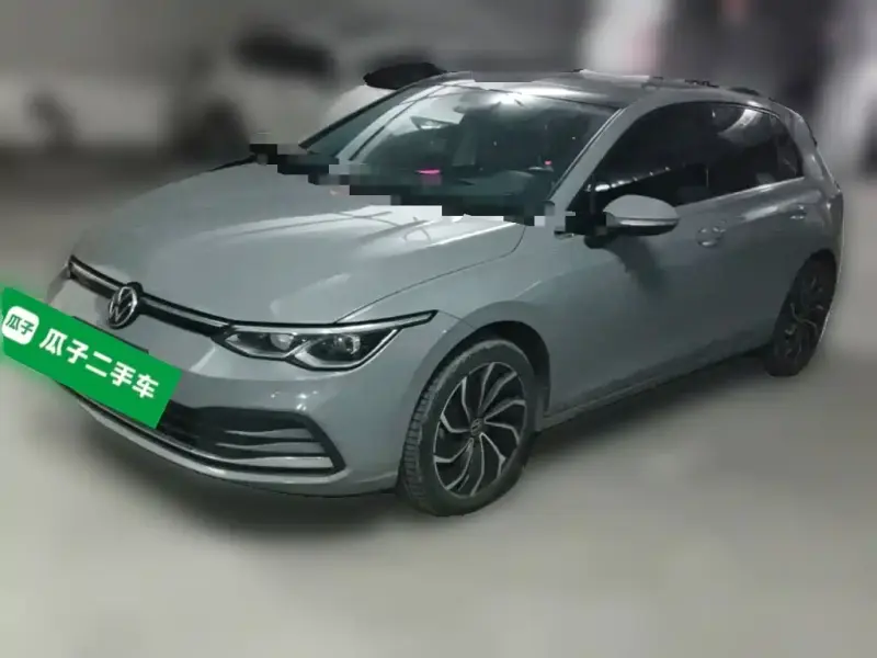 Volkswagen Golf, 2022