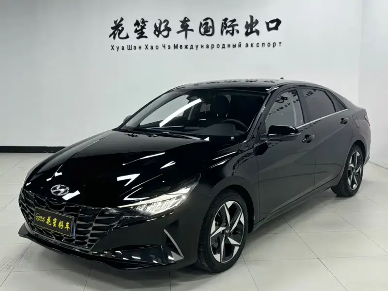 Hyundai Elantra, 2023