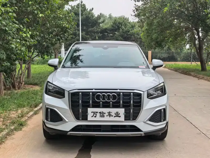 Audi Q2L, 2022