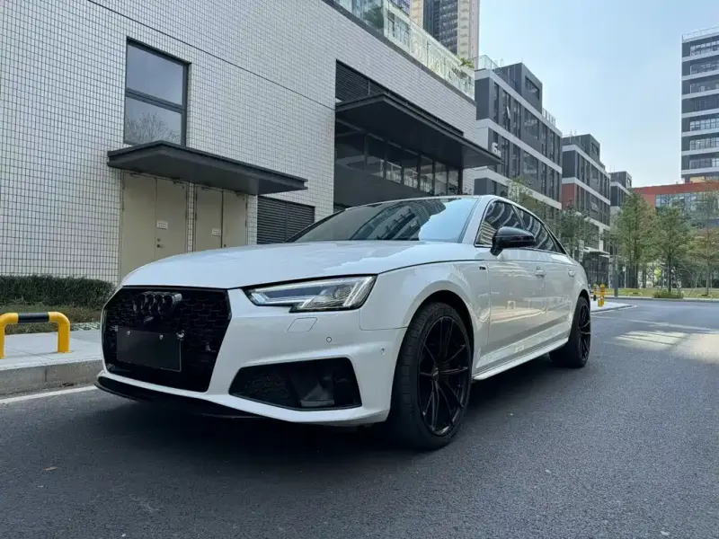 Audi A4L, 2019