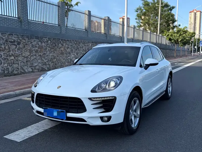 Porsche Macan, 2016