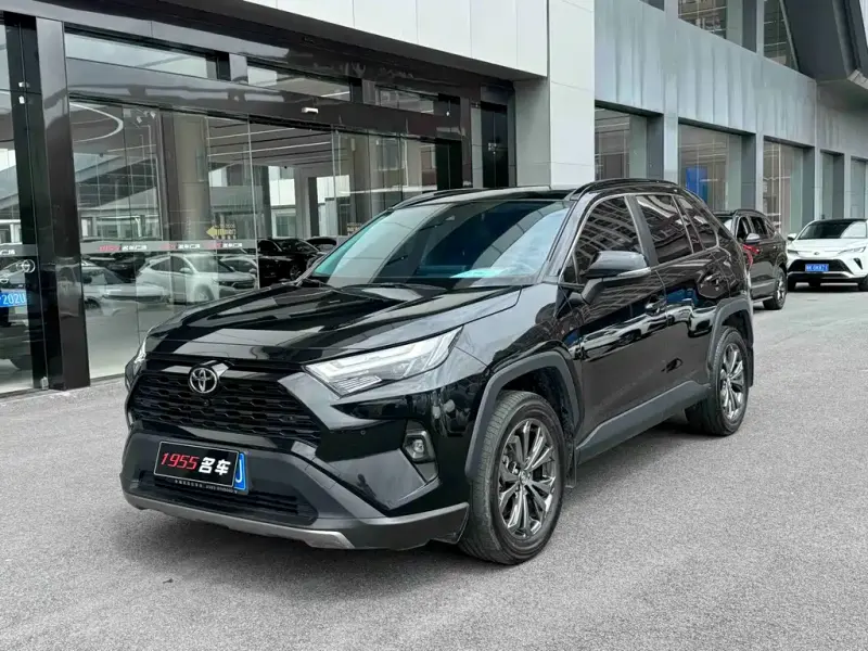Toyota RAV4, 2024