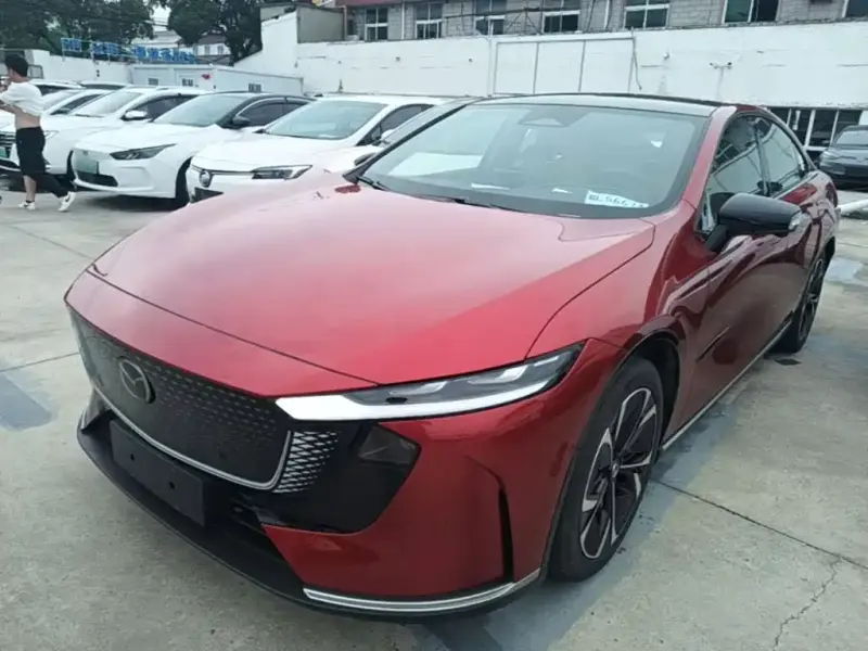 Mazda EZ-6, 2025