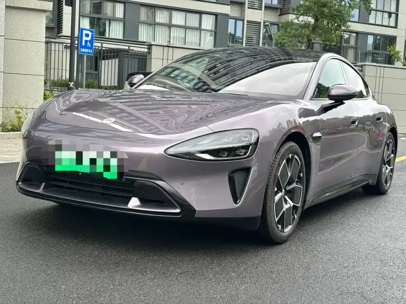 Xiaomi SU7, 2025