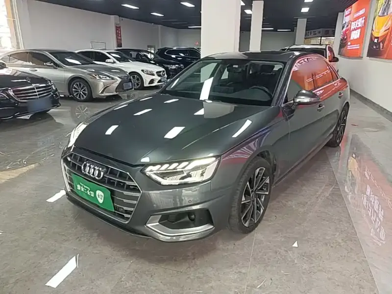 Audi A4L, 2023