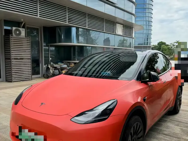 Tesla Model Y, 2023