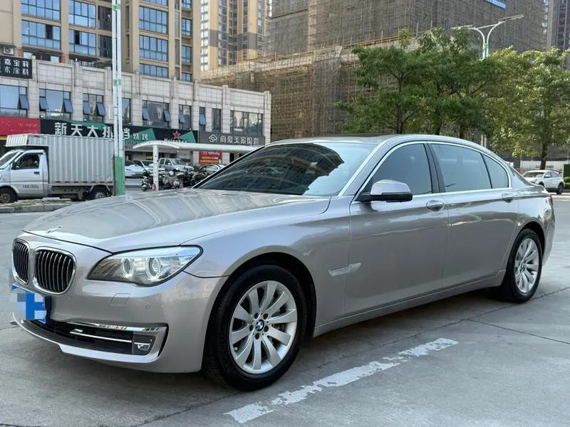 BMW 7-Series, 2013