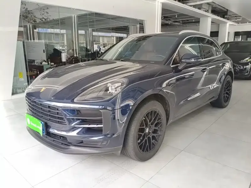 Porsche Macan, 2021