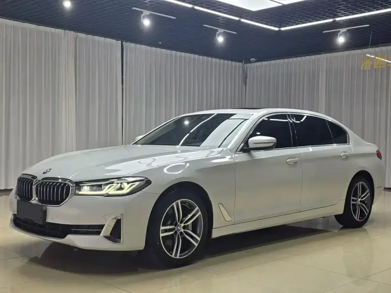 BMW 5 Series, 2022