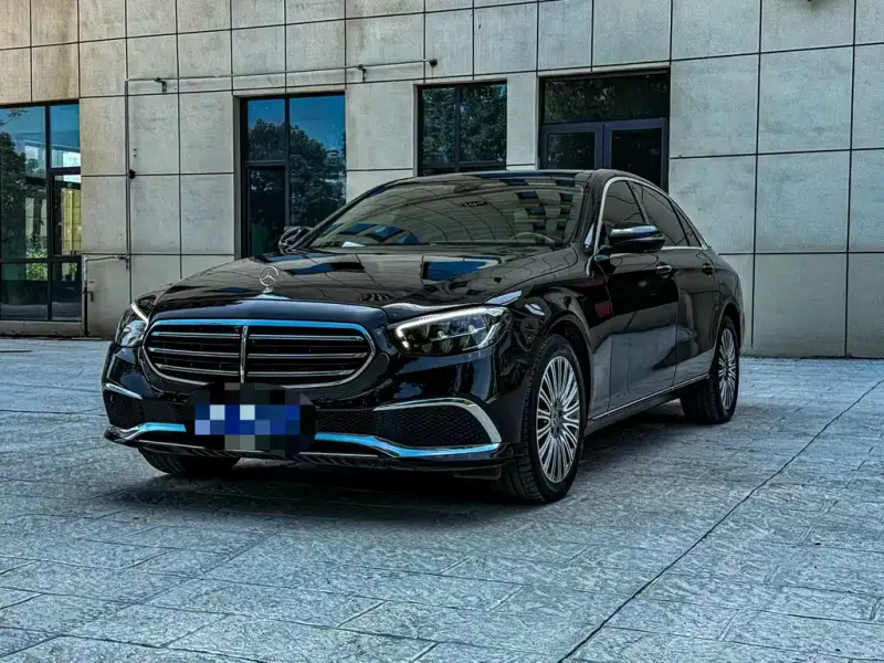 Mercedes-Benz E-Class, 2022