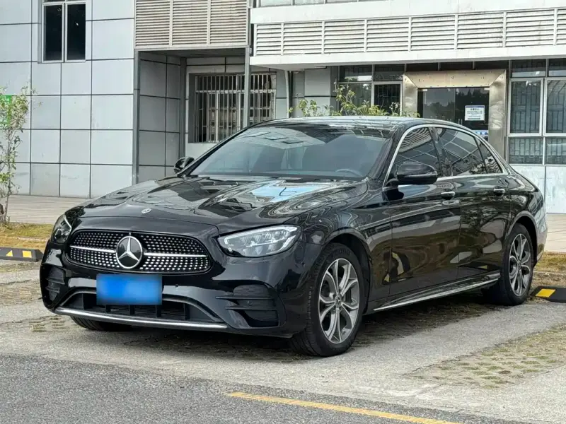 Mercedes-Benz E-Class, 2022