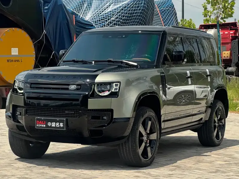 Land Rover Defender, 2023