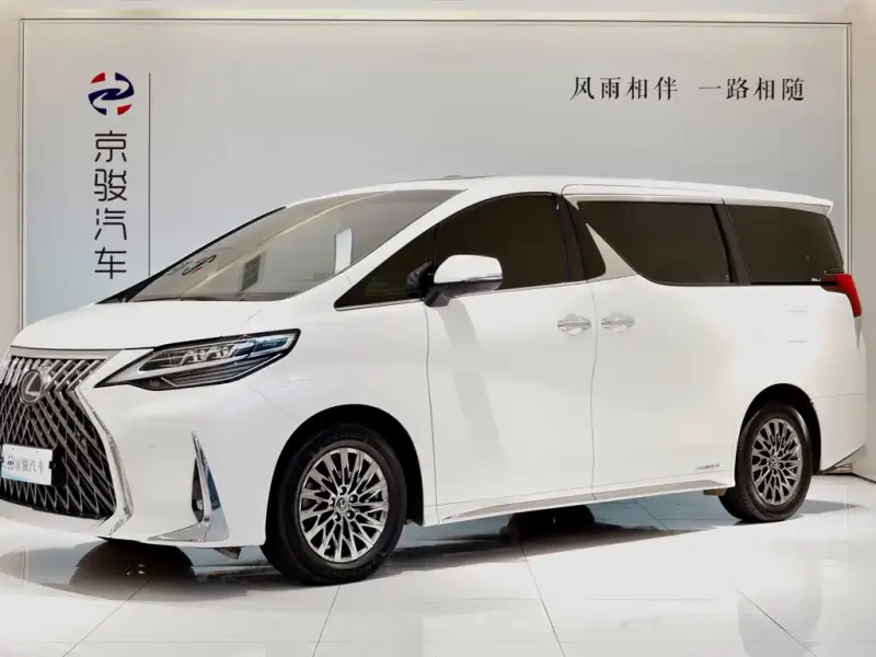 Lexus LM, 2020