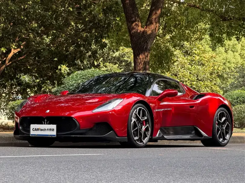 Maserati MC20, 2022