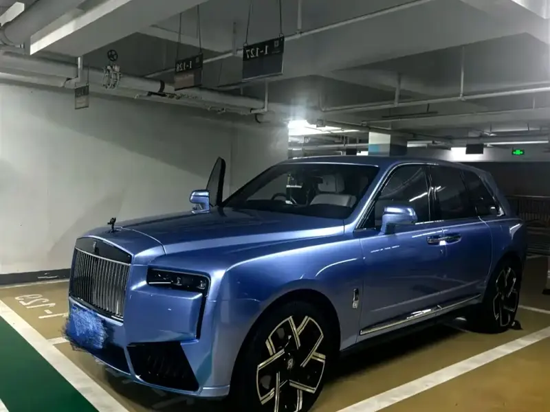 Rolls-Royce Cullinan, 2022