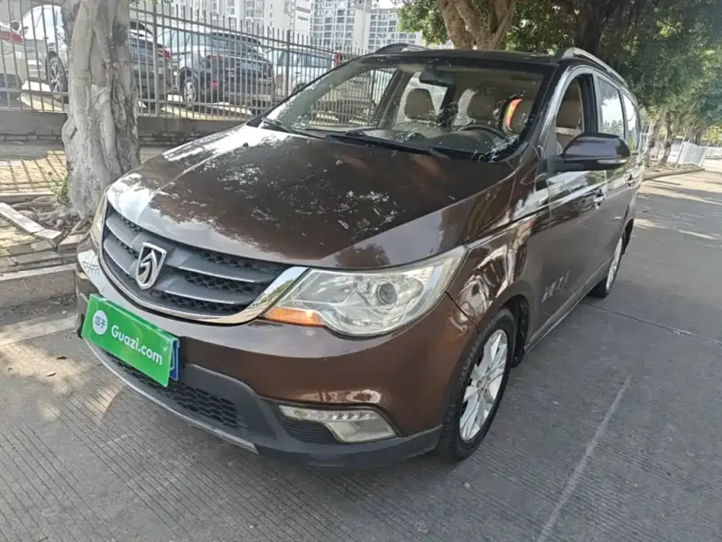 Baojun 730, 2015