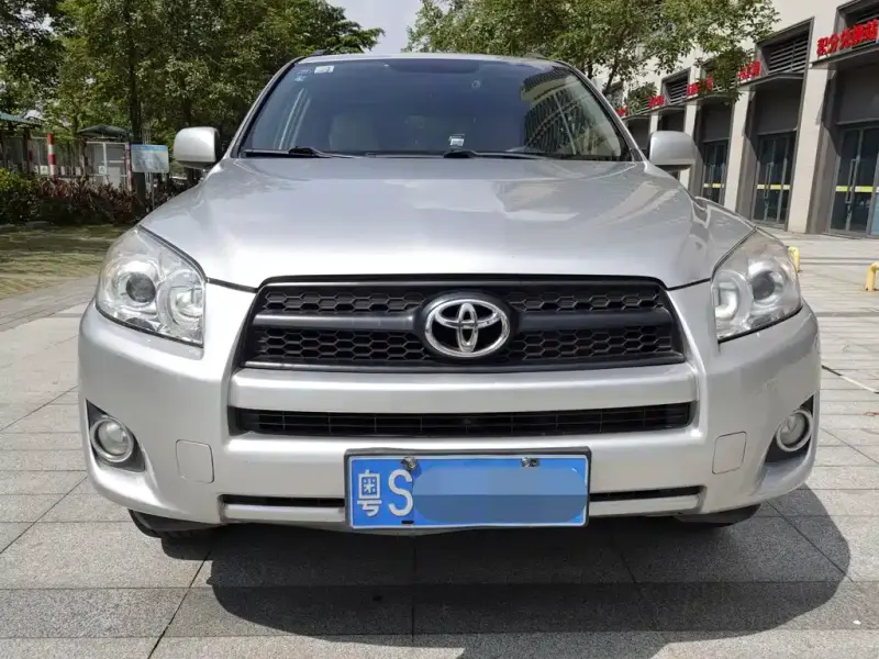Toyota RAV4, 2012