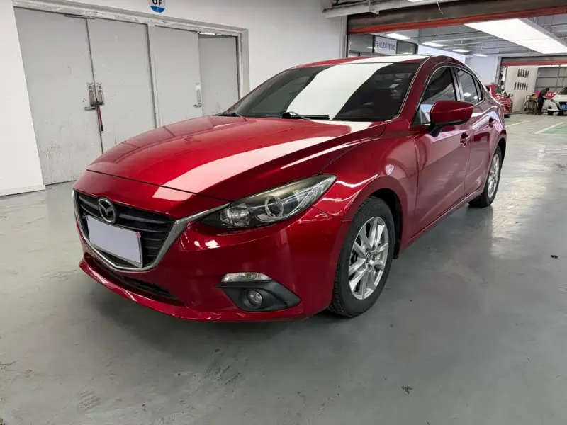 Mazda 3 Axela, 2015