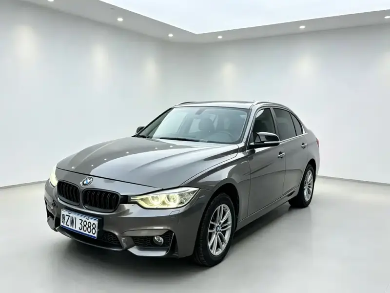 BMW 3 Series, 2012