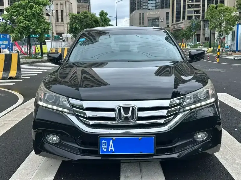Honda Accord, 2015