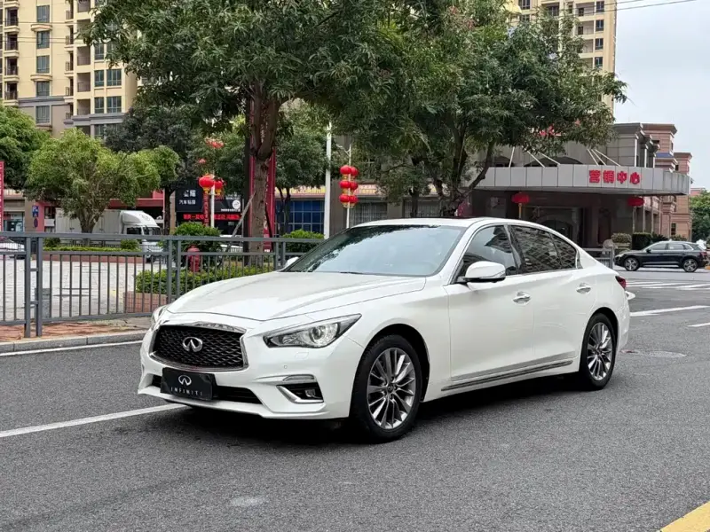 Infiniti Q50L, 2018