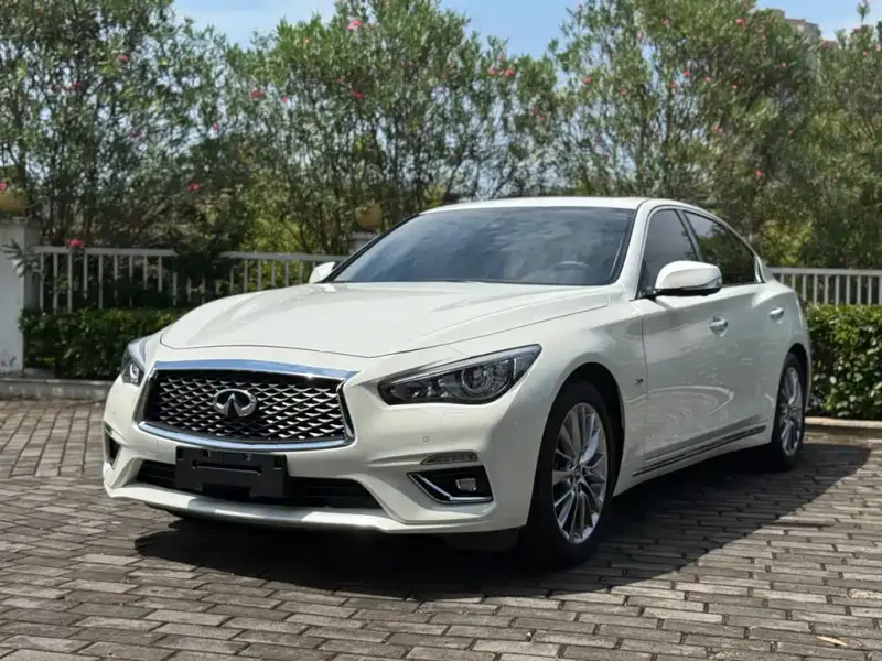 Infiniti Q50L, 2020