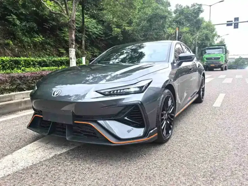 Changan UNI-V, 2025