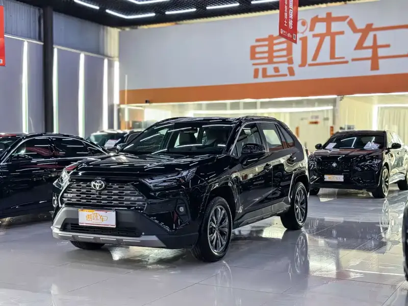 Toyota RAV4, 2025