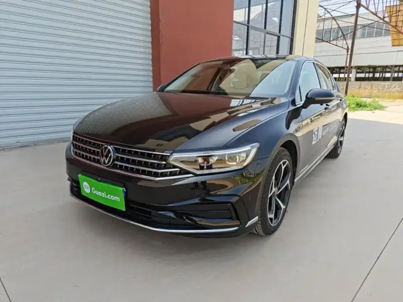 Volkswagen Magotan, 2025
