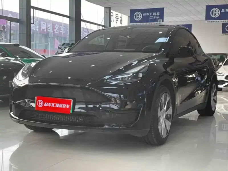 Tesla Model Y, 2023