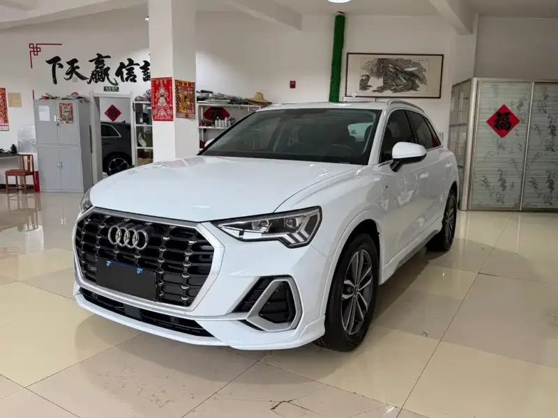Audi Q3, 2023