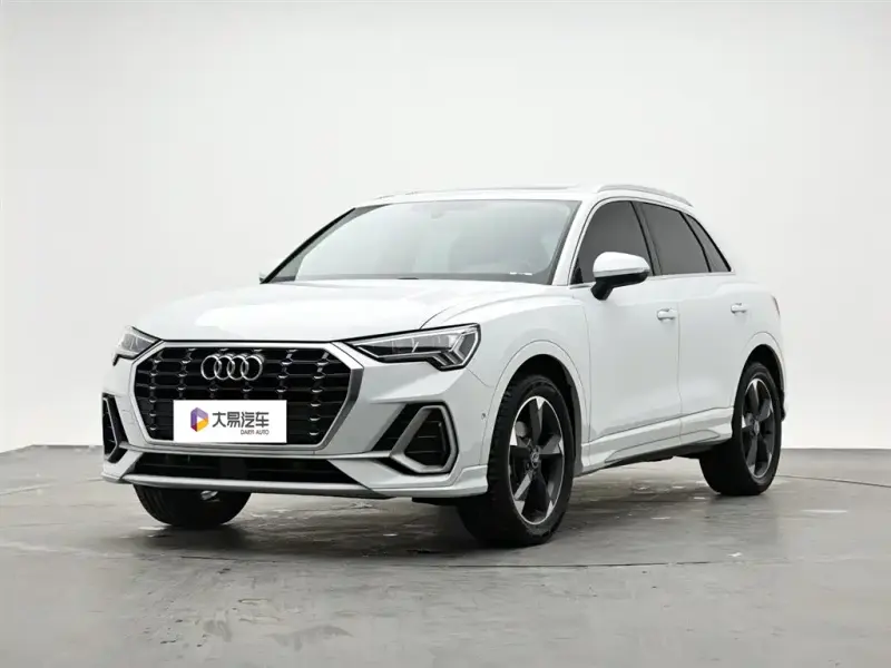 Audi Q3, 2022