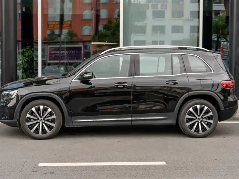 Mercedes-Benz GLB, 2025