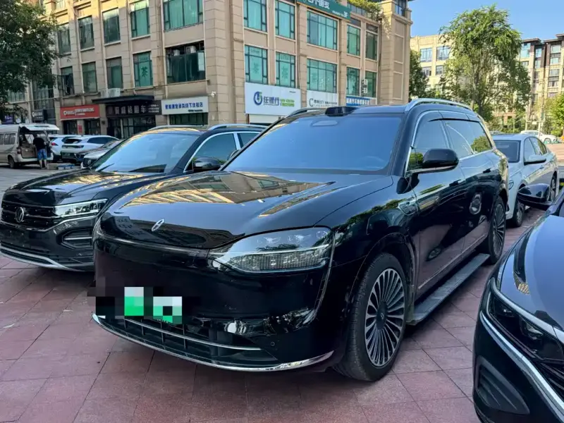 AITO M9, 2025
