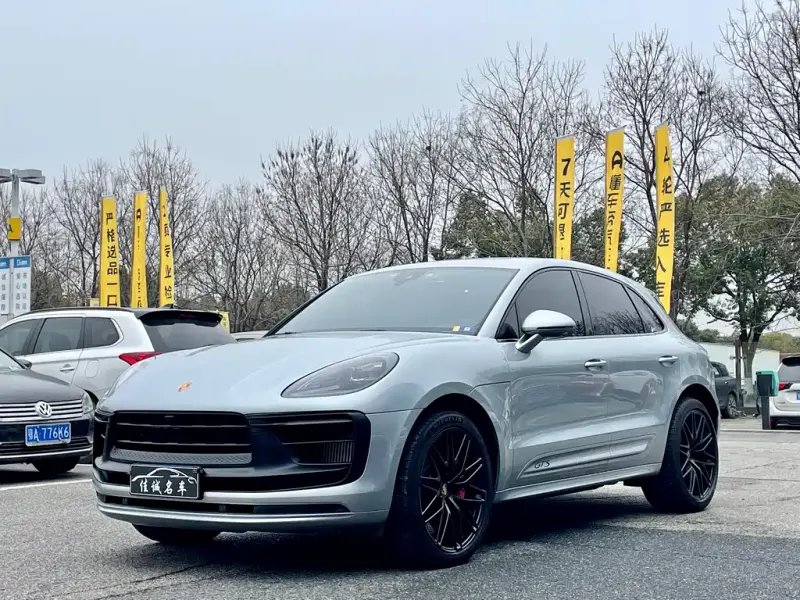 Porsche Macan, 2022