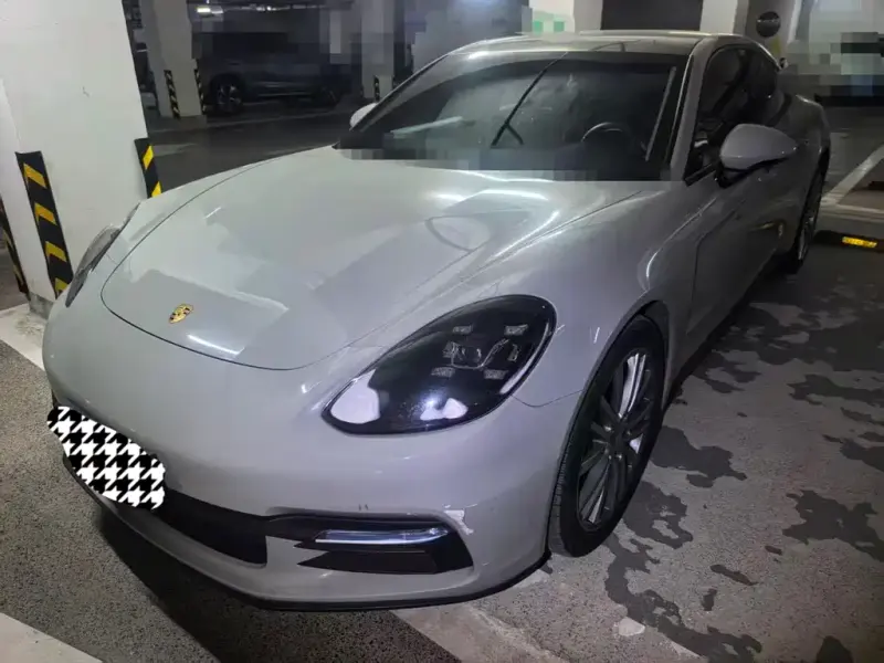 Porsche Panamera, 2018