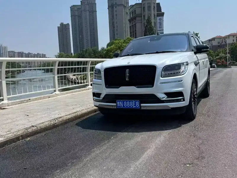 Lincoln Navigator, 2020