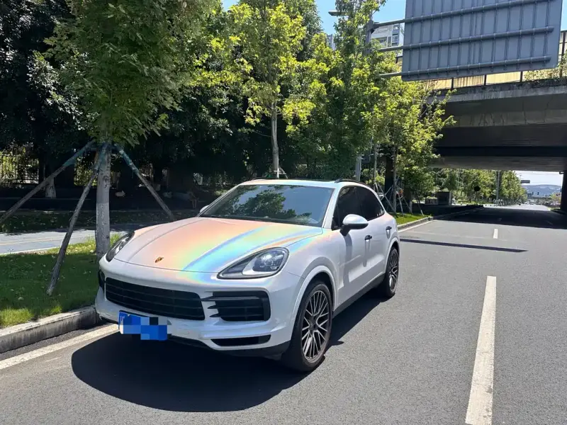 Porsche Cayenne, 2022