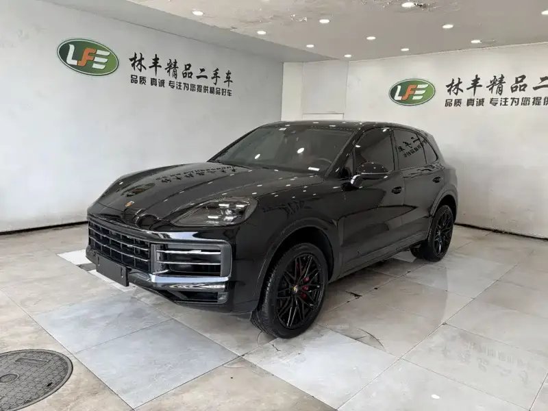 Porsche Cayenne, 2025