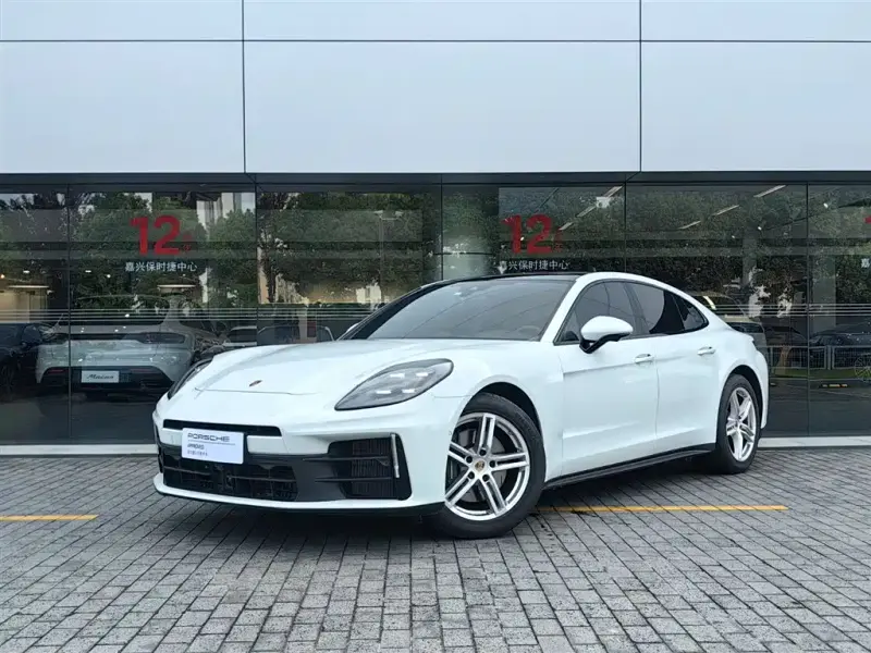 Porsche Panamera, 2024