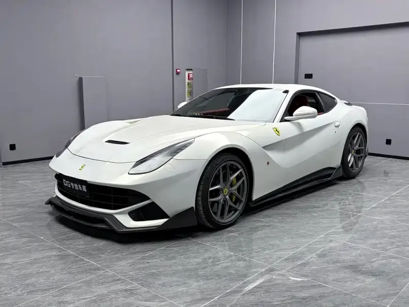 Ferrari F12berlinetta, 2014
