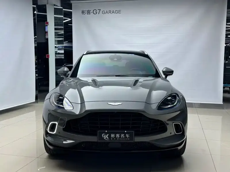 Aston Martin DBX, 2022