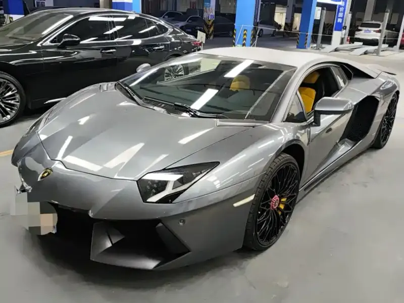Lamborghini Aventador, 2016