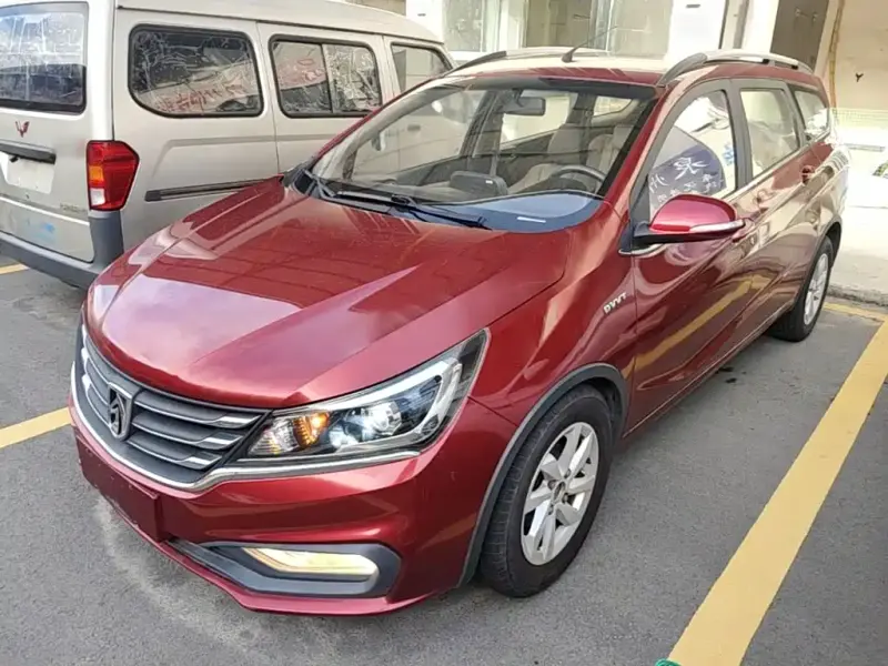 Baojun 310W, 2018