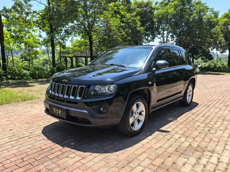 Jeep Compass (Import), 2013