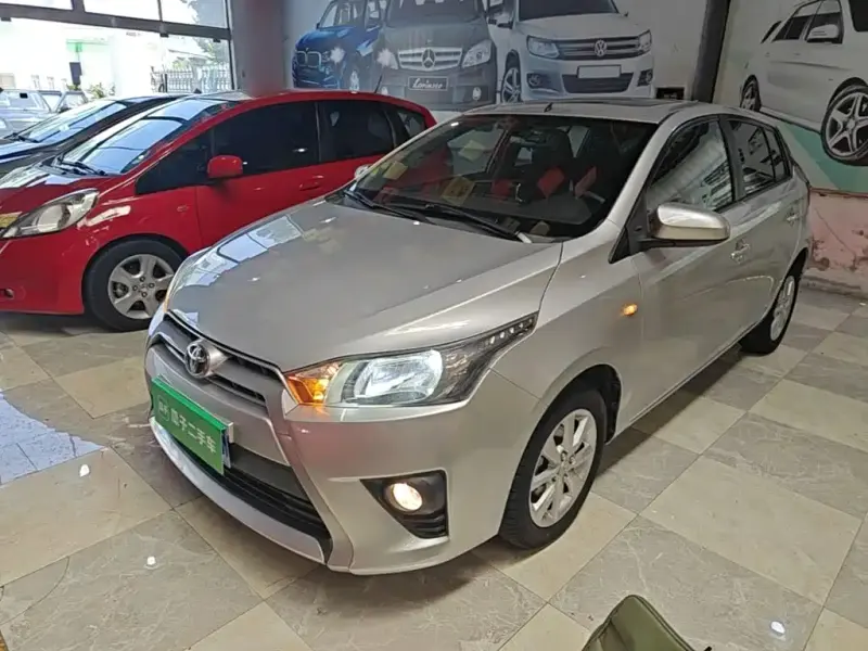 Toyota Yaris L, 2015