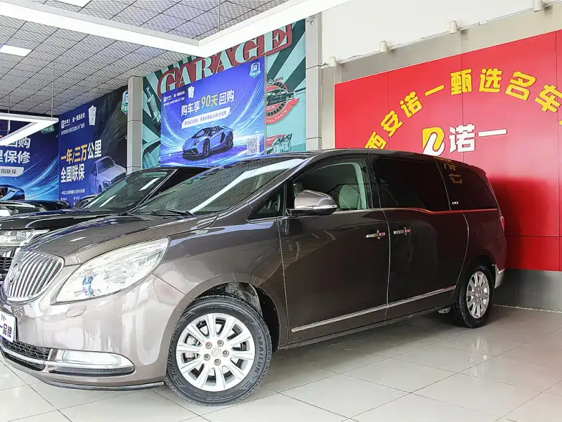Buick GL8, 2013