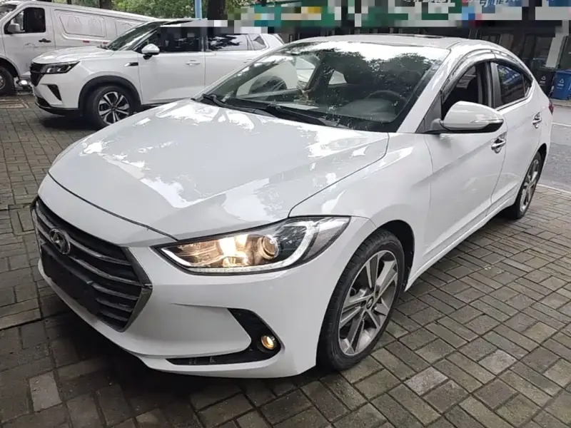 Hyundai Elantra, 2018